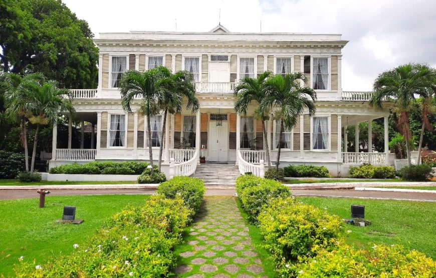 Devon House Jamaica Tour and Dine Experience